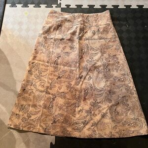 Christopher & Banks Corduroy Skirt Sz 8 No Slit Pinwheel Flowing & Soft Modest